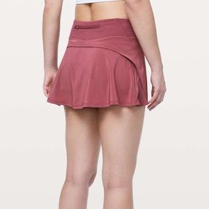 Lululemon play off the pleats skirt